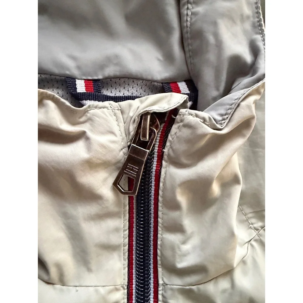 Tommy Hilfiger Mens Windbreaker Jacket Beige Water Resistant Hooded Sz L